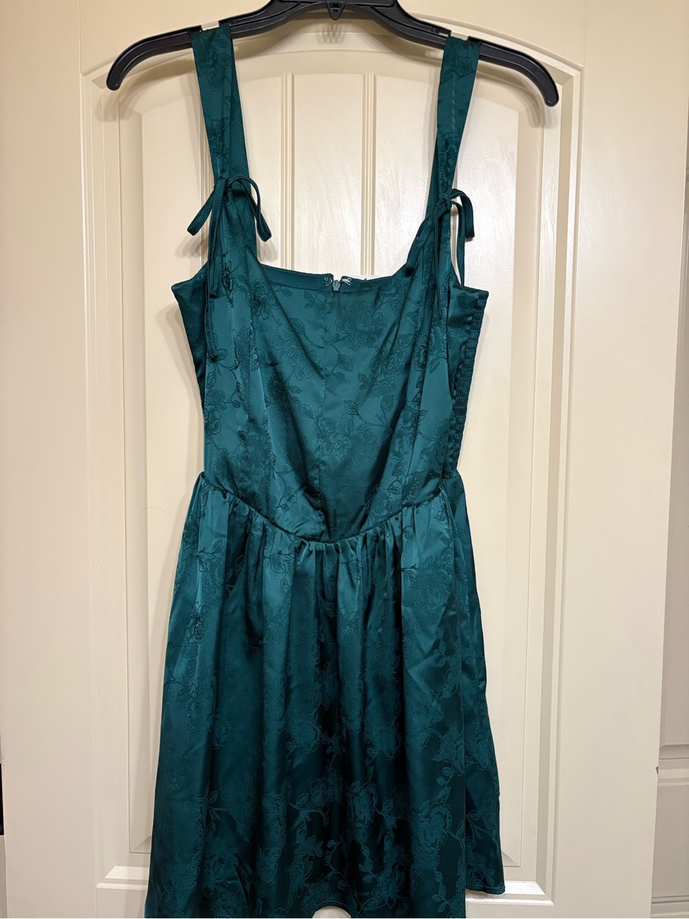 Francesca's Collections Hunter Green Floral Jacquard Mini Dress
